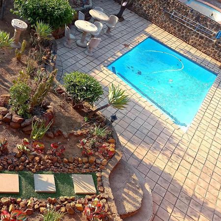 Pilanesberg Guesthouse Mogwase Екстериор снимка