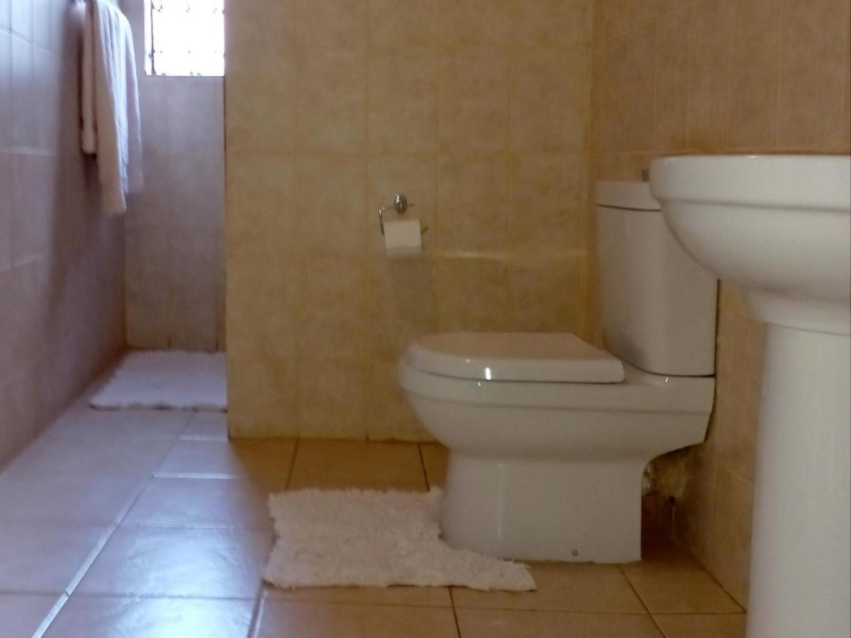 Pilanesberg Guesthouse Mogwase Екстериор снимка