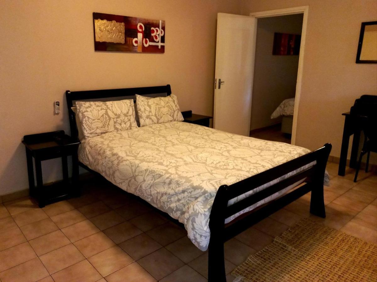 Pilanesberg Guesthouse Mogwase Екстериор снимка